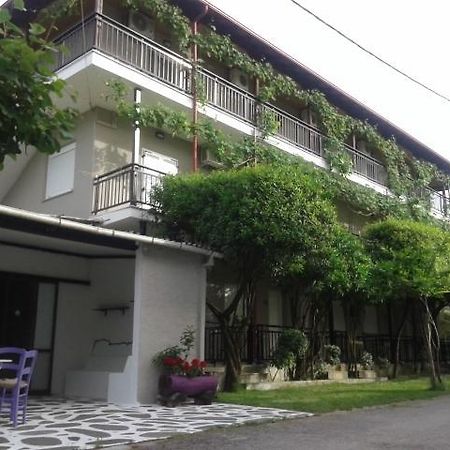 Helena Apartments Paralia Panteleimonos Exterior foto